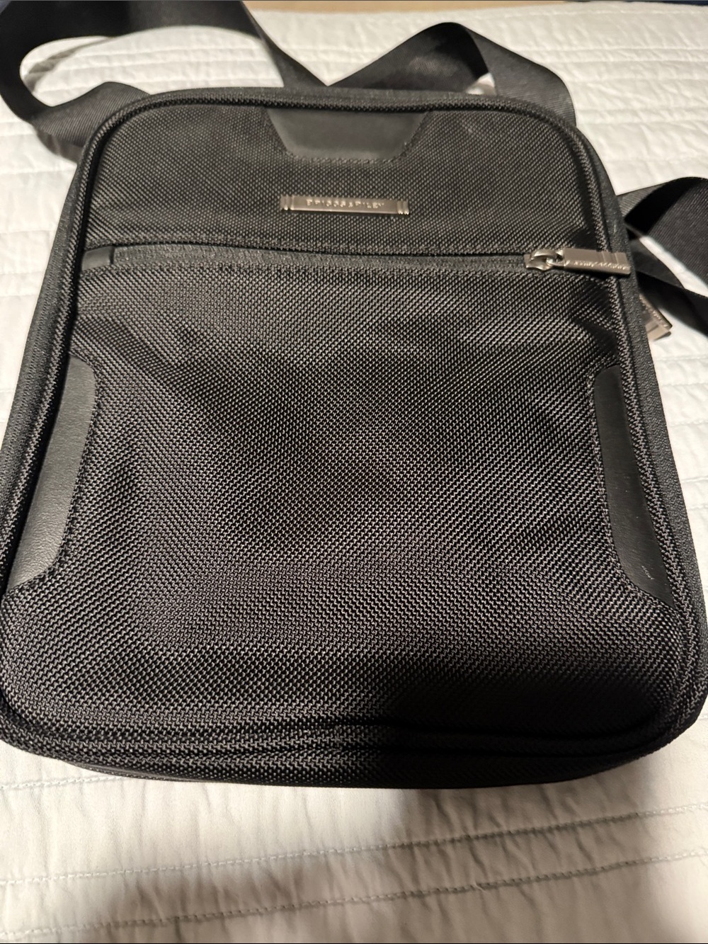 Briggs & Riley Black Nylon Crossbody Messenger Bag